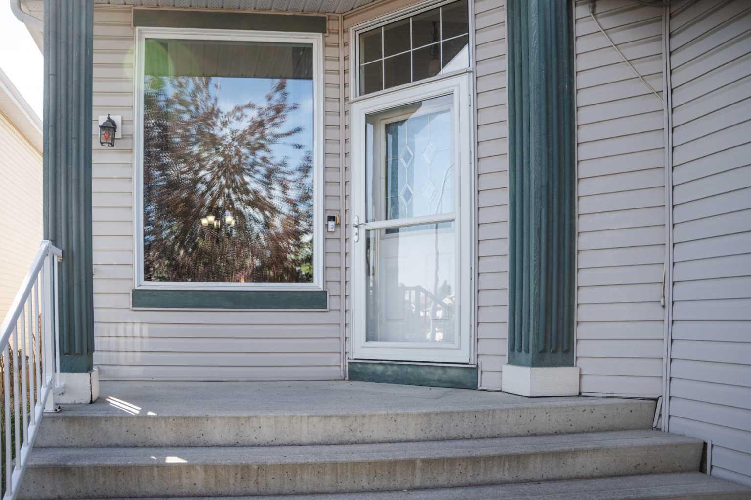 445 Rocky Ridge Bay NW