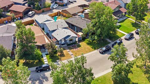Photo of 55 Sunbank Road SE, Calgary, AB T2X 1X8 (MLS # A2325628)
