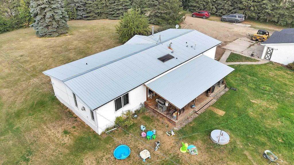 Photo of 395039 Highway 761, Rural Clearwater County, AB T4T 1J6 (MLS # A2293013)