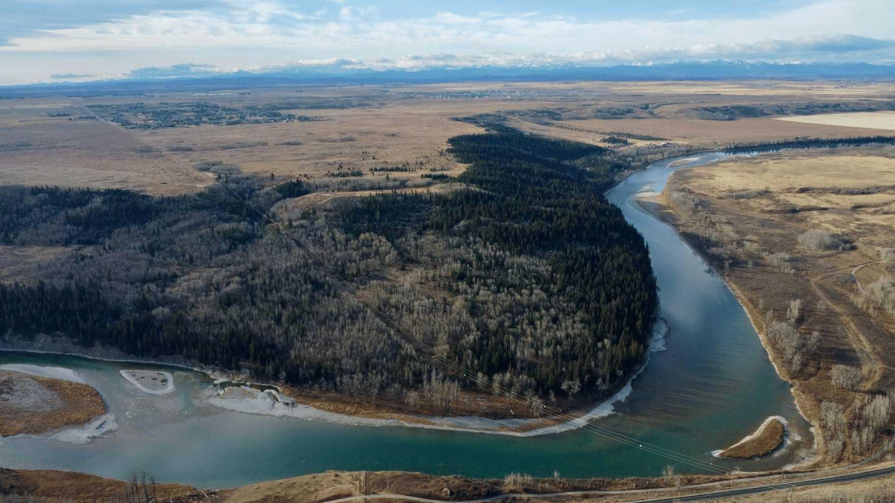 75.50 Acres North Springbank  5;3;25;28;SE