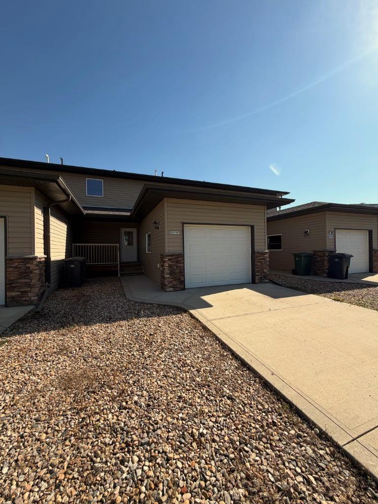 2-5511 54 STREET, PONOKA, AB T4J 1L9 - Image 2150608813.jpeg?d=l