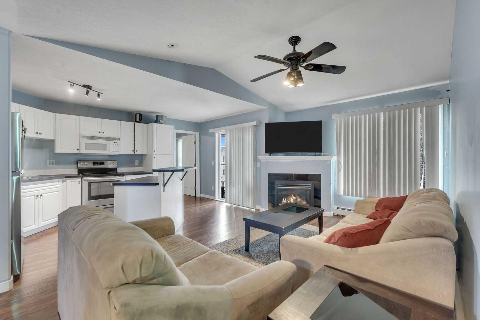 1307 Valleyview Park SE 307