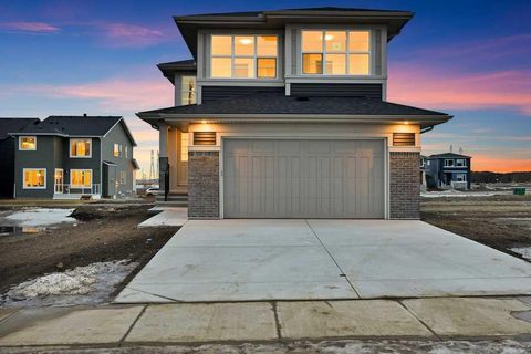 Photo of 19 Chelsea Port Link, Chestermere, AB T1X 3H4 (MLS # A2280531)