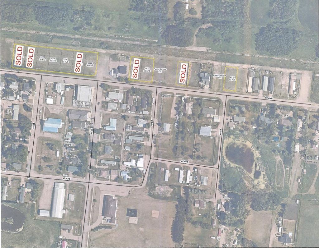 Photo of 5010 50 Avenue, Botha, AB T0C 0N0 (MLS # A2276370)