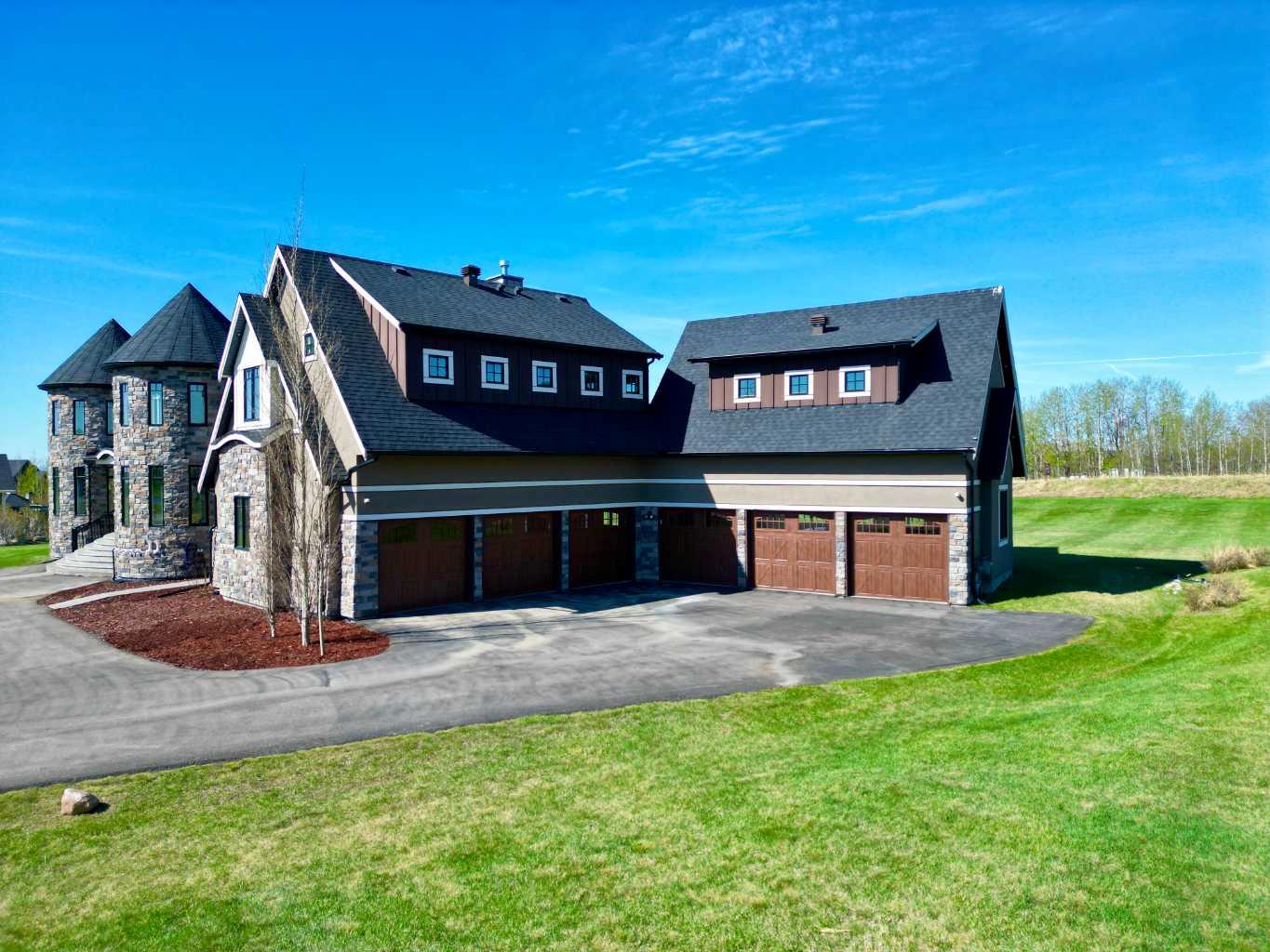88 Willow Creek View