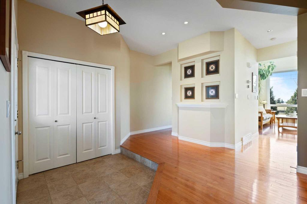 Photo of 83 Hillview Road, Strathmore, AB T1P 1T8 (MLS # A2284327)