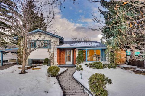 Photo of 64 Hartford Road NW, Calgary, AB T2K 2A5 (MLS # A2291080)