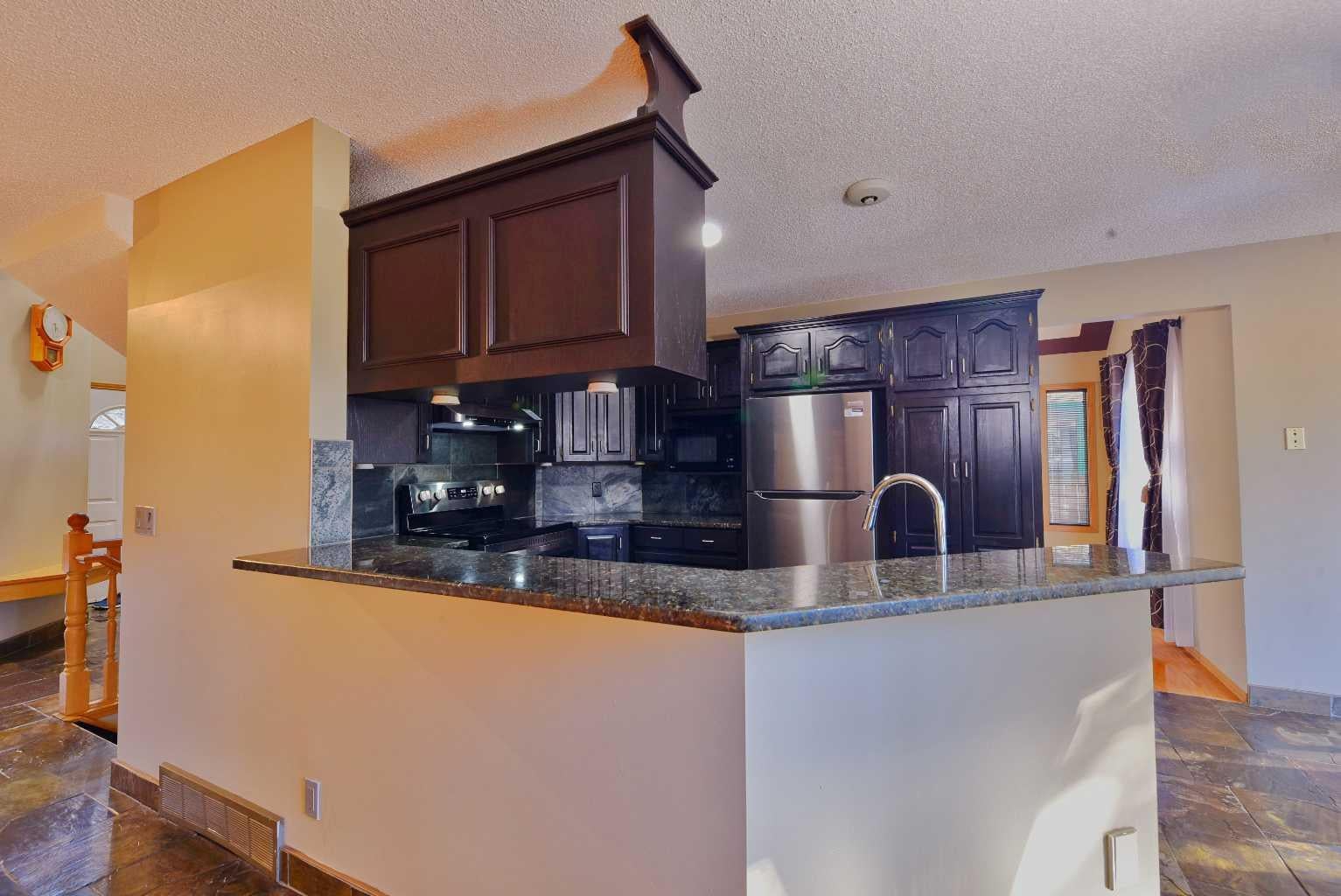 131 Hawkstone Drive NW