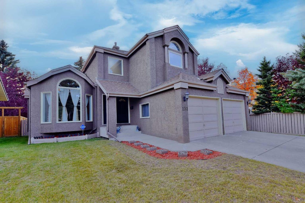 Photo of 131 Hawkstone Drive NW, Calgary, AB T3G 3N4 (MLS # A2345692)
