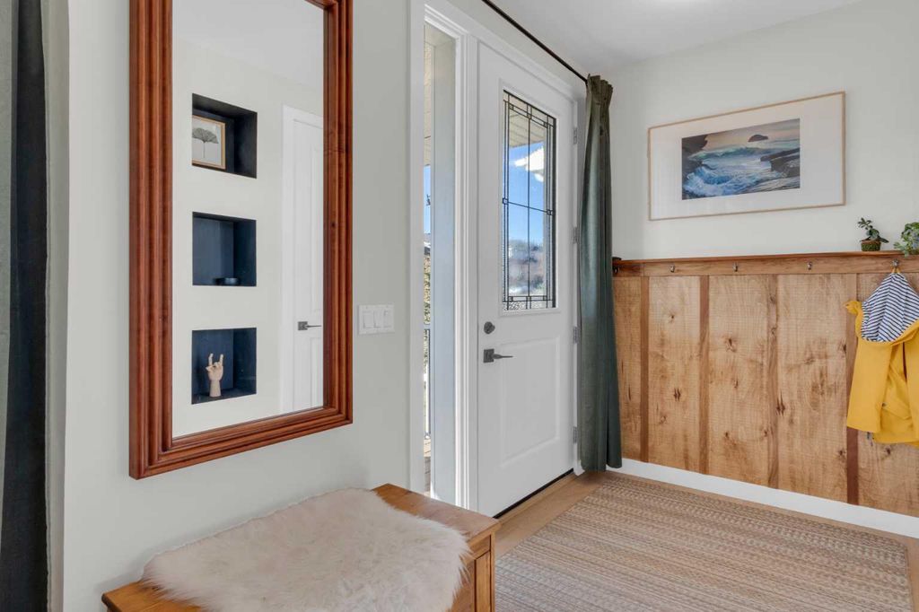 Photo of 374 Sundown Road, Cochrane, AB T4C 2A6 (MLS # A2289757)