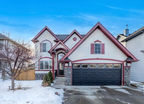 15 Drake Landing Drive Okotoks AB T1S 2M7