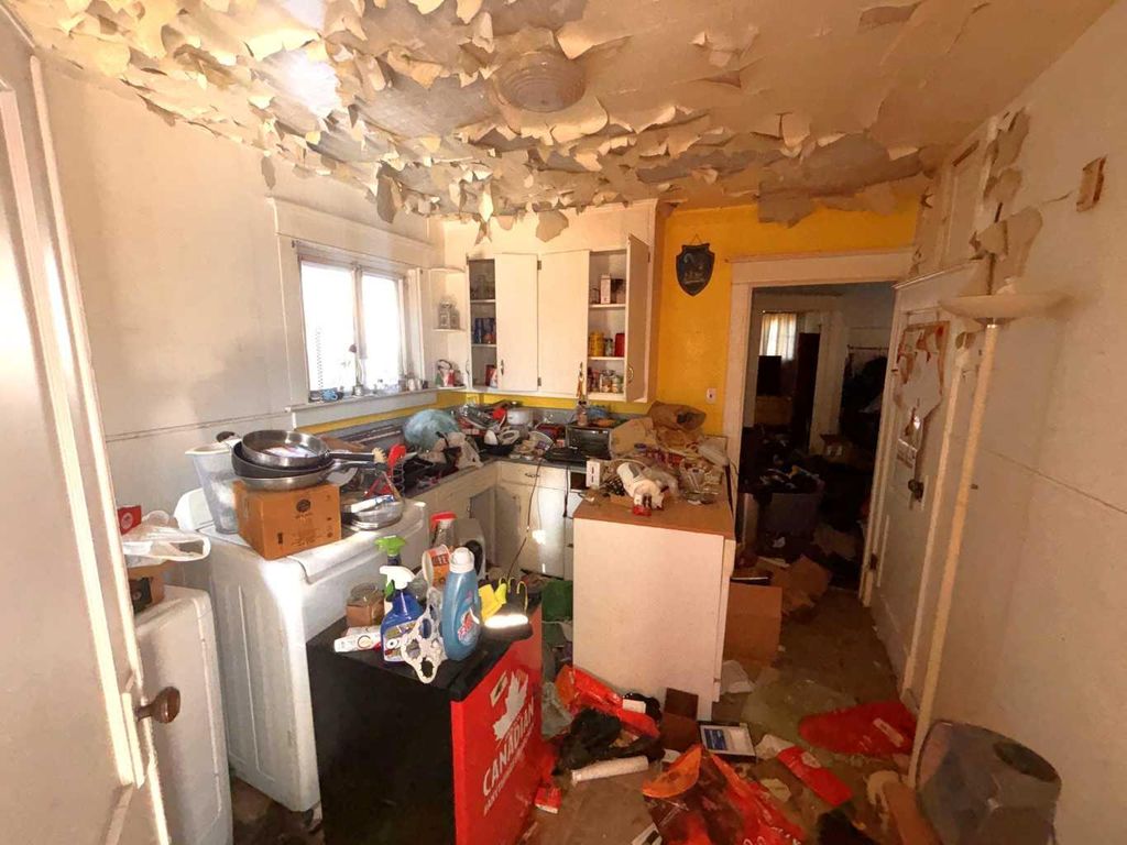 Photo of 331 50 Avenue, Claresholm, AB T0L 0T0 (MLS # A2288625)