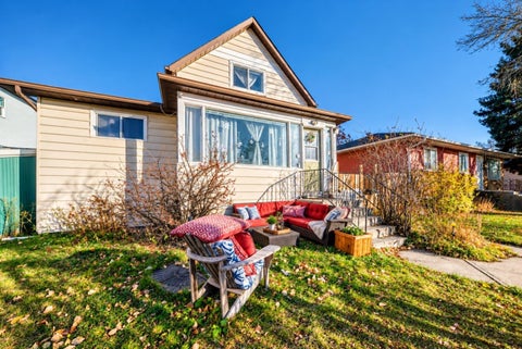 Photo of 2232 42 Street SE, Calgary, AB T2B 1G5 (MLS # A2354739)