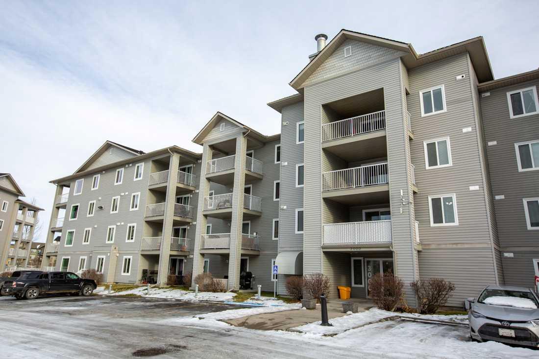 604 8 Street SW 3207