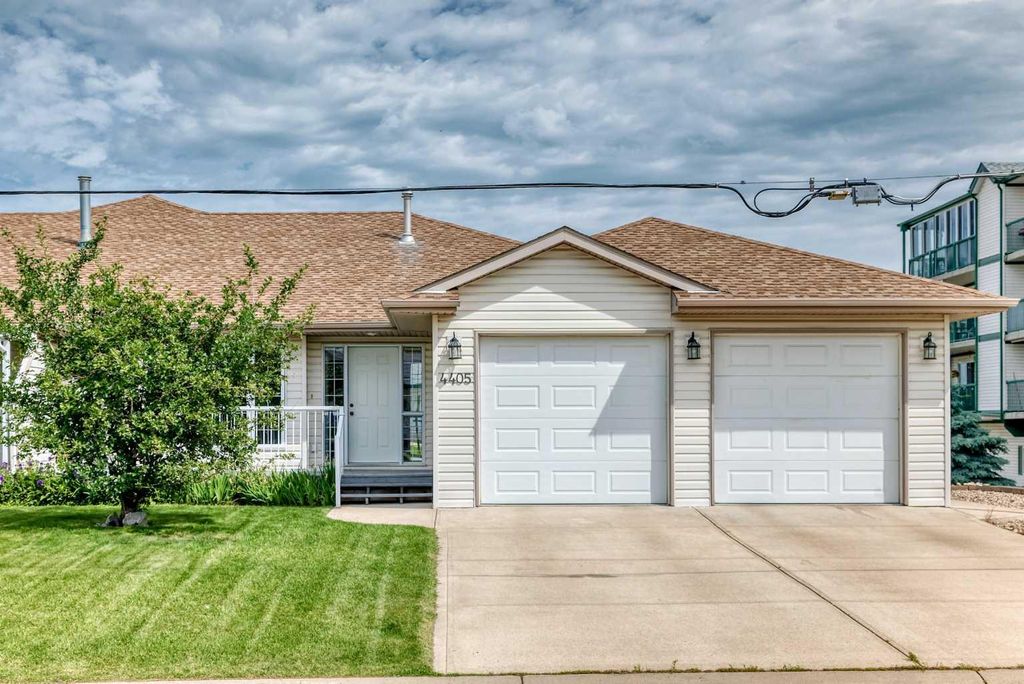 Photo of 4405 48 Street, Innisfail, AB T4G 1P3 (MLS # A2327772)