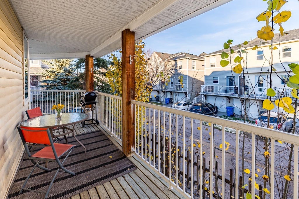 Photo of 904 Prairie Sound Circle NW, High River, AB T1V 2A4 (MLS # A2354547)