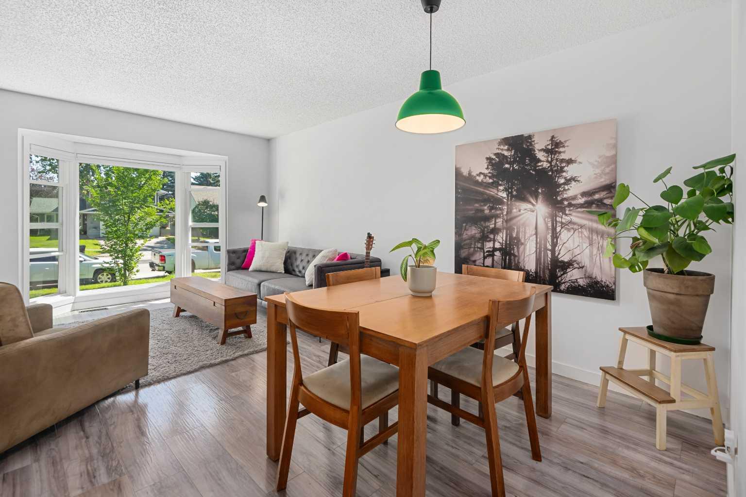 77 Midpark Drive SE