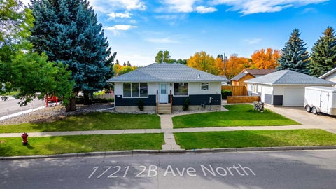 Photo of 1721 2B Avenue N, Lethbridge, AB T1H 0G8 (MLS # A2348133)