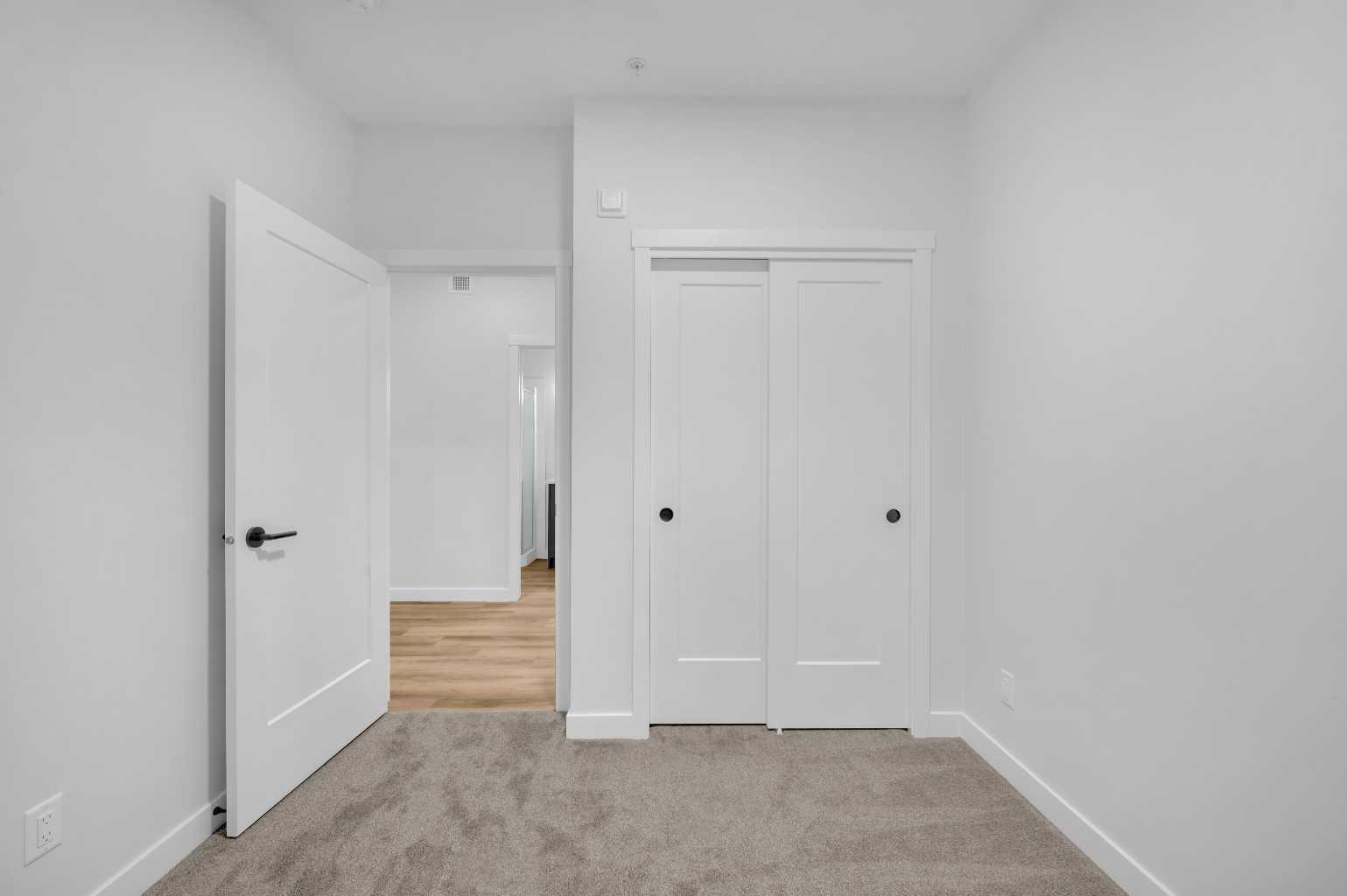 660 Shawnee Square SW 212