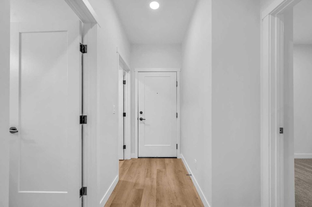 Photo of 660 Shawnee Square SW #212, Calgary, AB T2Y 0X6 (MLS # A2269057)