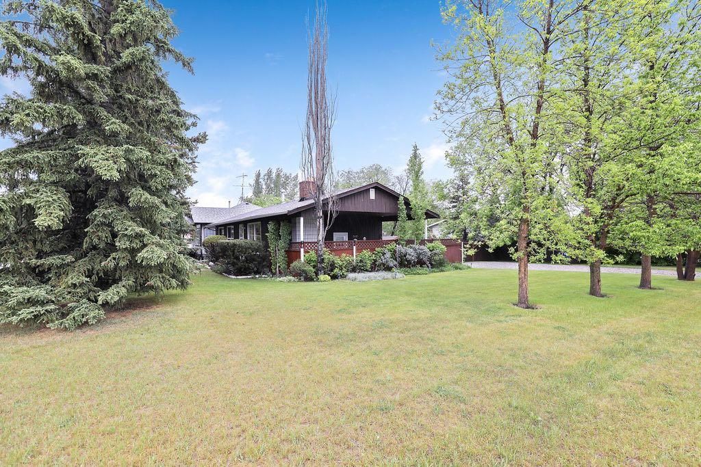 Photo of 2412 17 Street, Nanton, AB T0L 1R0 (MLS # A2316638)
