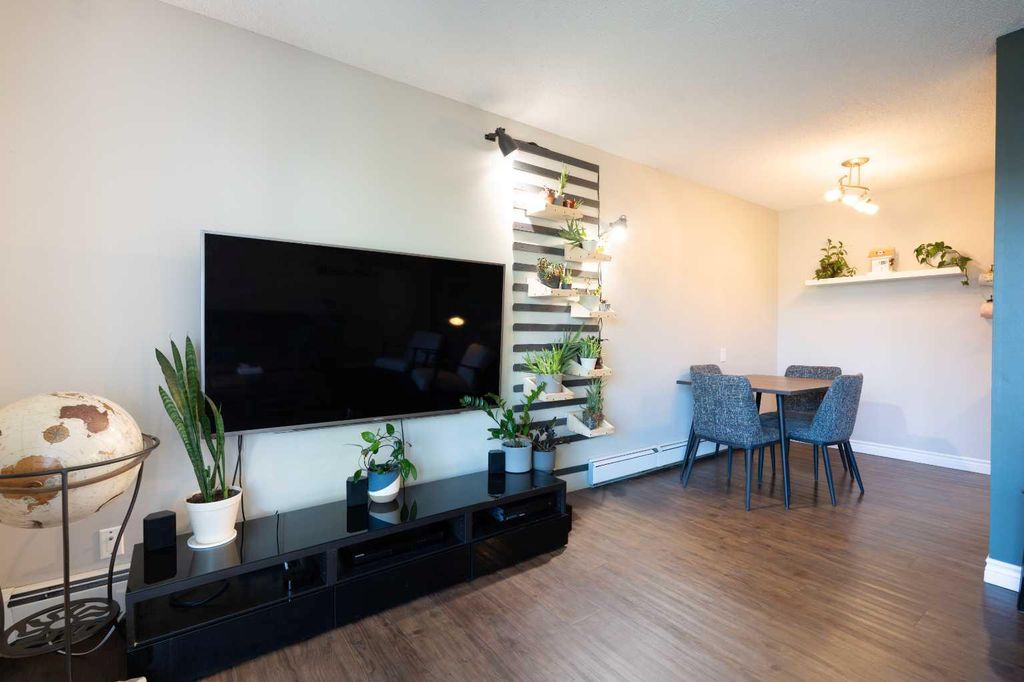 Photo of 1829 11 Avenue SW #305, Calgary, AB T3C 0N7 (MLS # A2312234)