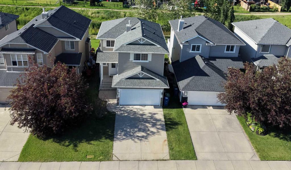 Photo of 744 Luxstone Landing SW, Airdrie, AB T4B 3L1 (MLS # A2328521)