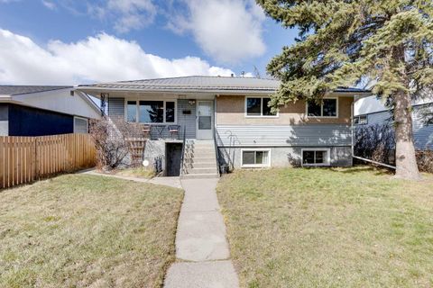 Photo of 2021 38 Street SE, Calgary, AB T2B 0Z5 (MLS # A2304795)