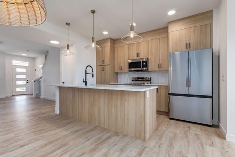 158 Belvedere Crescent SE Calgary AB T2A 7G2