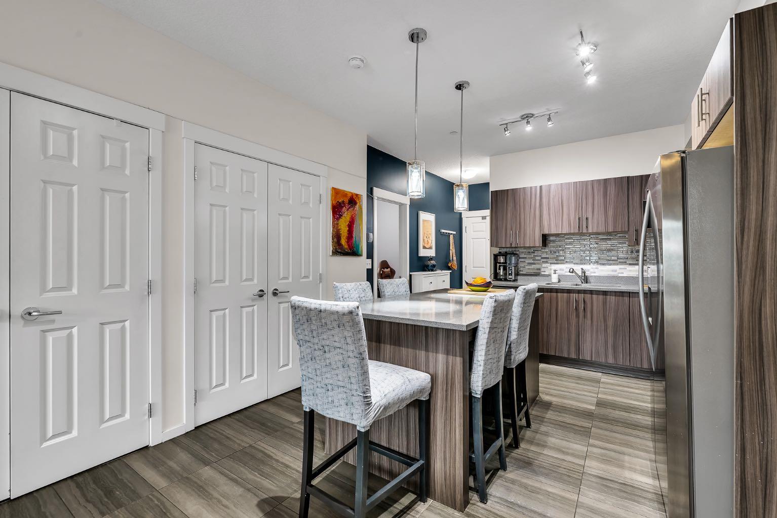 215 Legacy Boulevard SE 3305