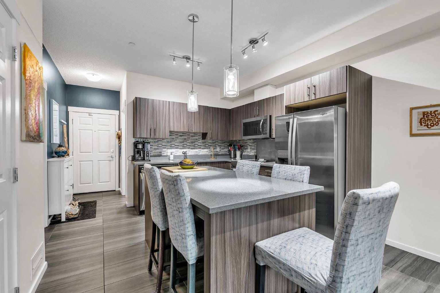 215 Legacy Boulevard SE 3305