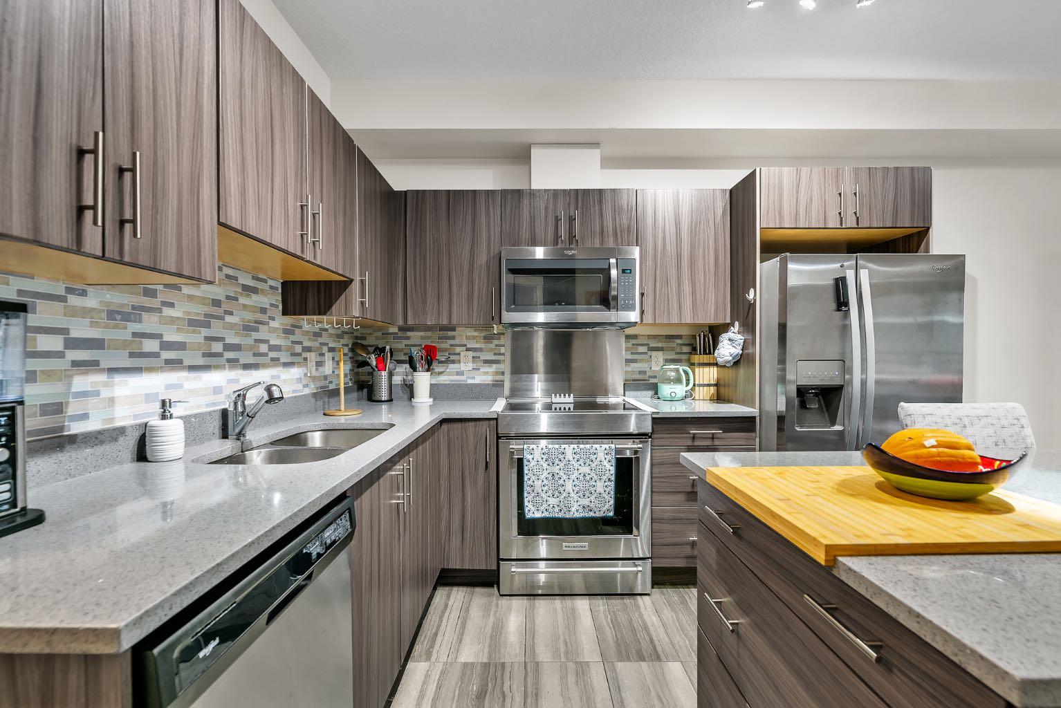 215 Legacy Boulevard SE 3305