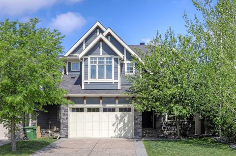 Photo of 1029 Coopers Drive SW, Airdrie, AB T4B 3L7 (MLS # A2317171)