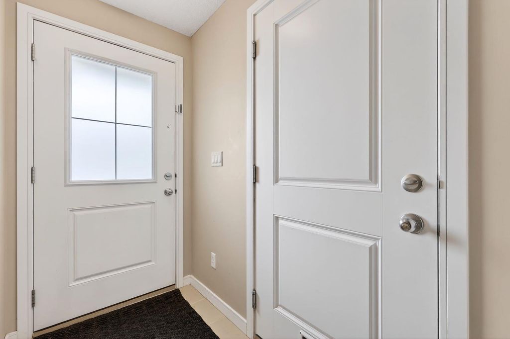 Photo of 330 Marquis Lane SE, Calgary, AB T3M 2G6 (MLS # A2278206)