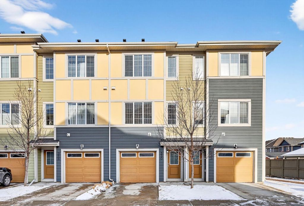 Photo of 330 Marquis Lane SE, Calgary, AB T3M 2G6 (MLS # A2278206)