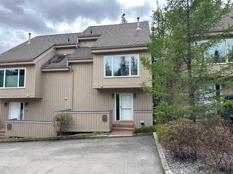1065 Evergreen Circle 11 Canmore AB T1W 2P8