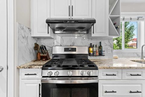 Tiny photo for 95 Sierra Nevada Green SW, Calgary, AB T3H 3R2 (MLS # A2297841)