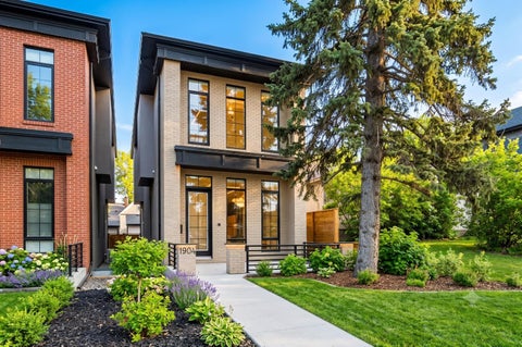 Photo of 1904 13 Street SW, Calgary, AB T2T 3P6 (MLS # A2318498)