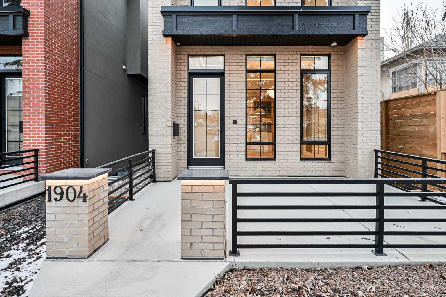 1904 13 Street SW
