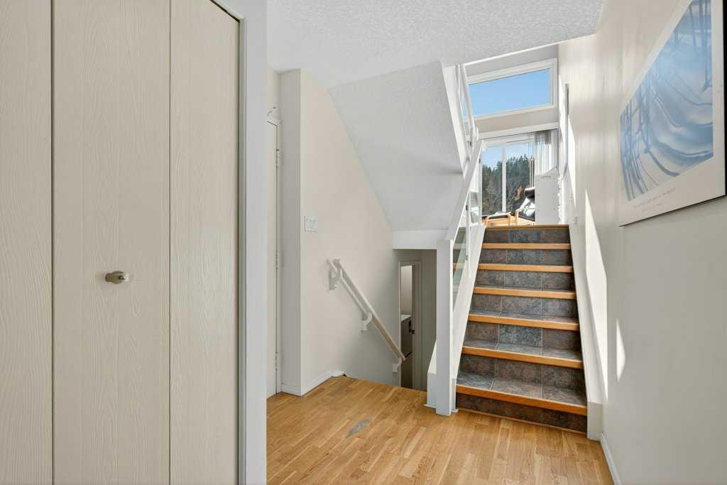 3839 Point Mckay Road NW