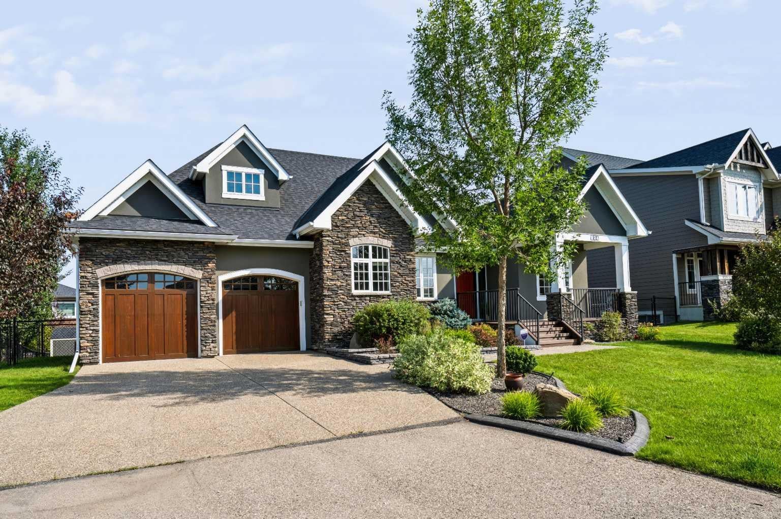 924 East Lakeview Road