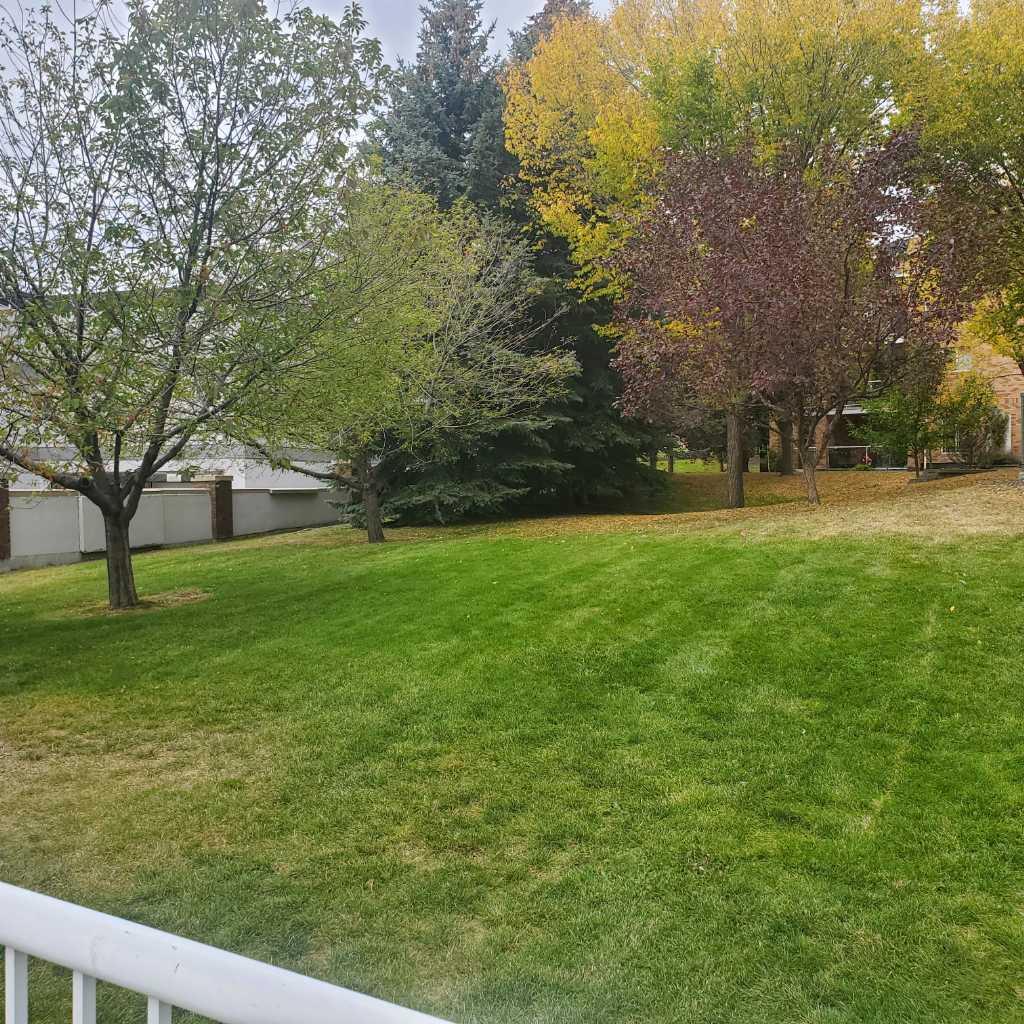 165 Manora Place NE 222