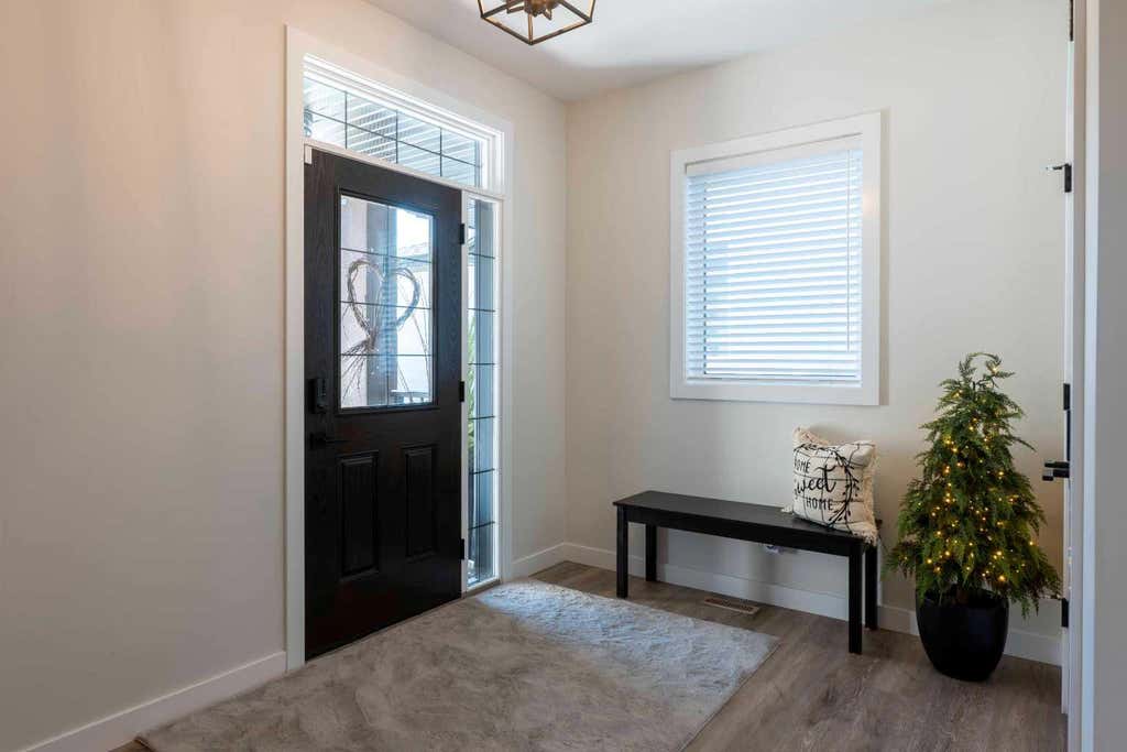 Photo of 201 Thompson Crescent, Red Deer, AB T4P 0E5 (MLS # A2322865)