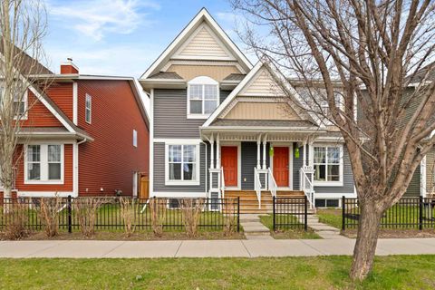 436 Auburn Bay Avenue SE Calgary AB T3M 1Y5