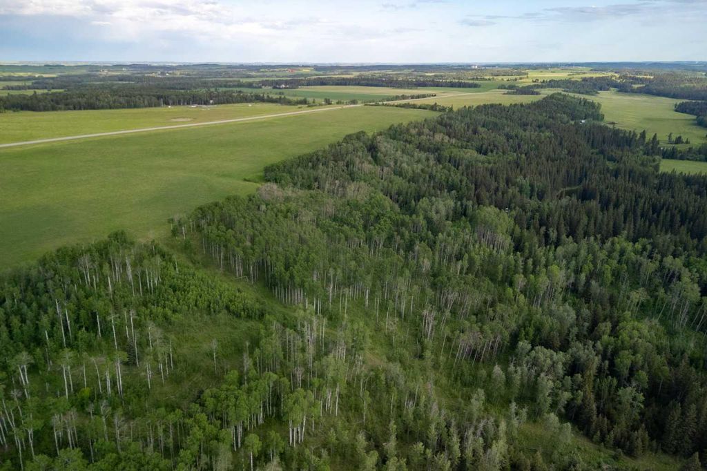 Photo of SW 15-32-4W5M Township Road 322, Rural Mountain View County, AB T0M 1X0 (MLS # A2309531)