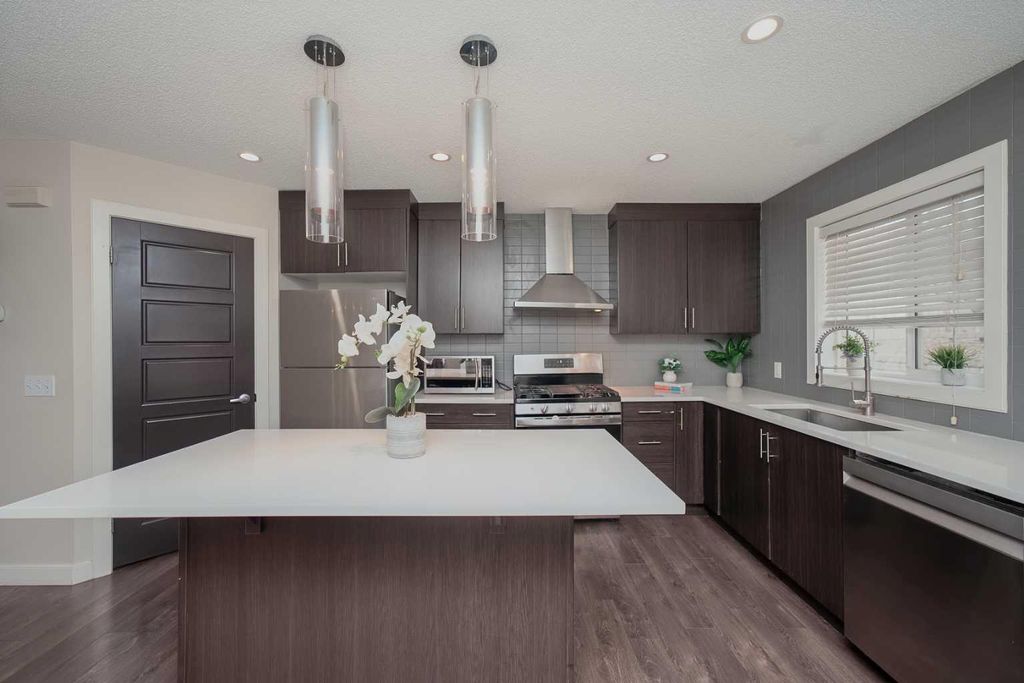 Photo of 88 Pantego Lane NW, Calgary, AB T3K 0T1 (MLS # A2303795)