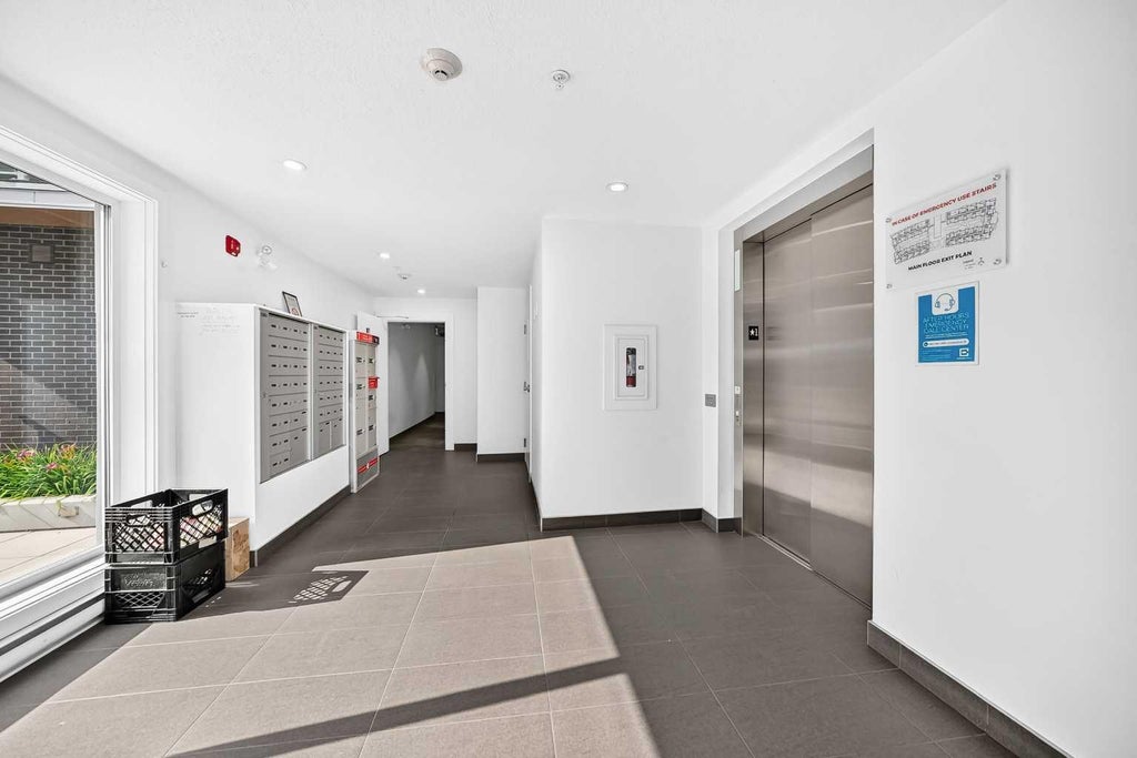 Photo of 3125 39 Street NW #115, Calgary, AB T3B 6H5 (MLS # A2351464)