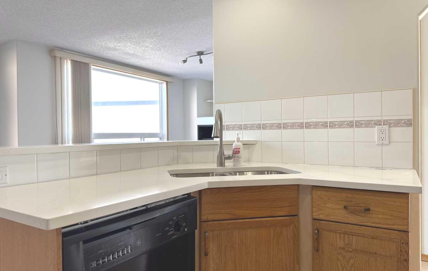 244 Los Alamos Place NE