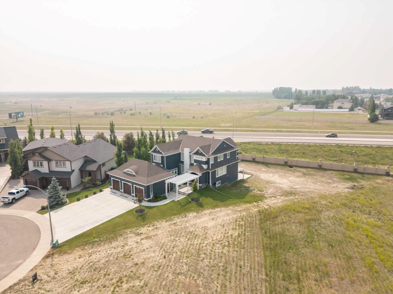 245 Prairie Rose Place S