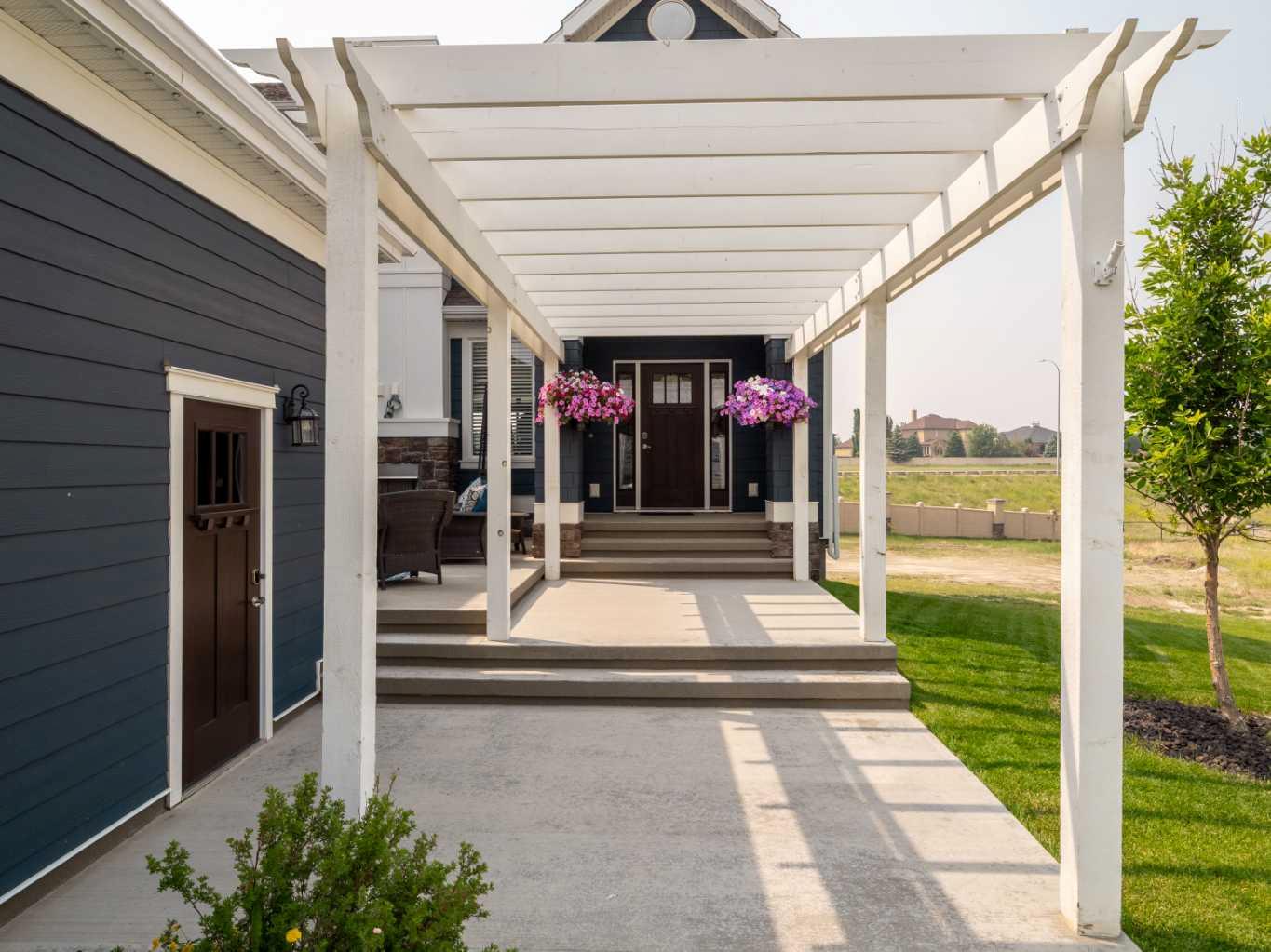 245 Prairie Rose Place S